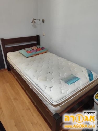 מיטת יחיד עם ארגז מצעים ומזרון