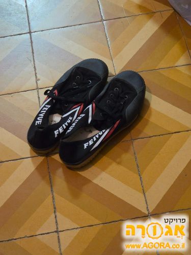 נעלי התעמלות