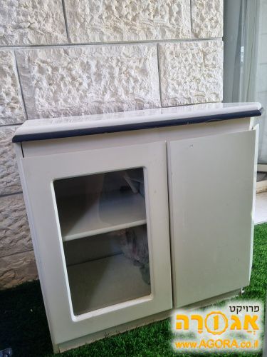 ארונית