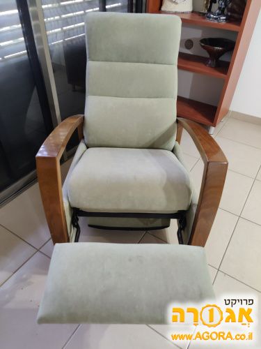 כורסת טלוויזיה