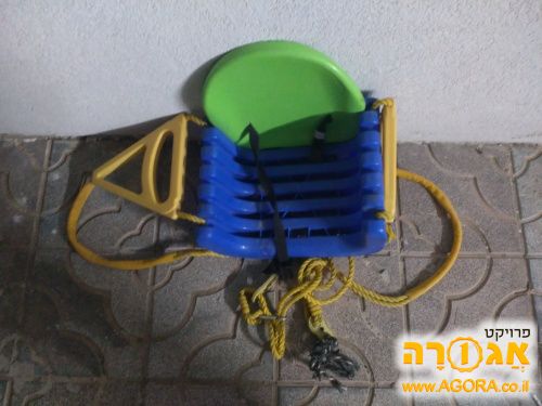 נדנדת ילדים לקרוא תיאור בבקשה