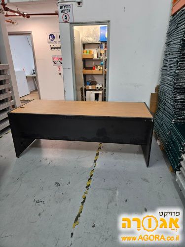 שולחן