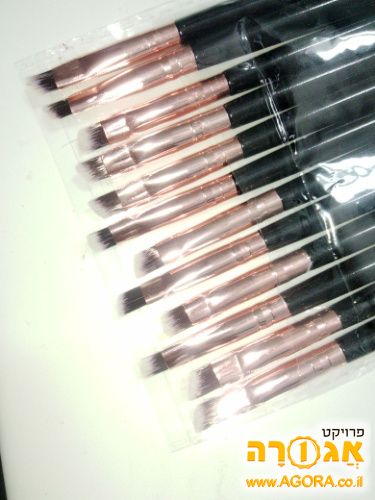 מברשת איפור זוית