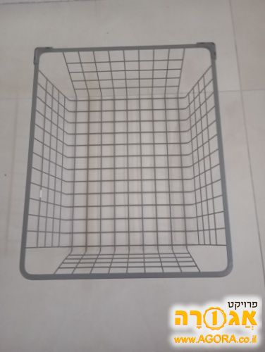 סלסלה ממתכת