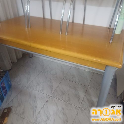 שולחן