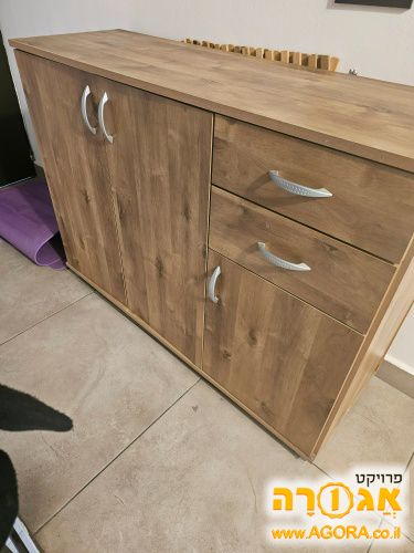 שידה / ארונית