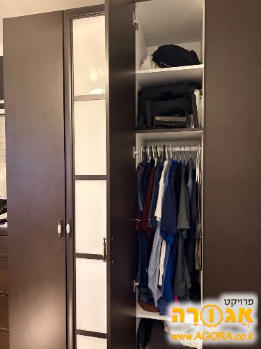 ארון בגדים