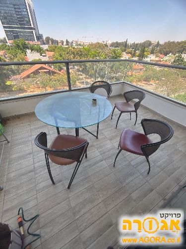שולחן מרפסת