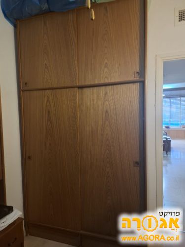 ארון הזזה