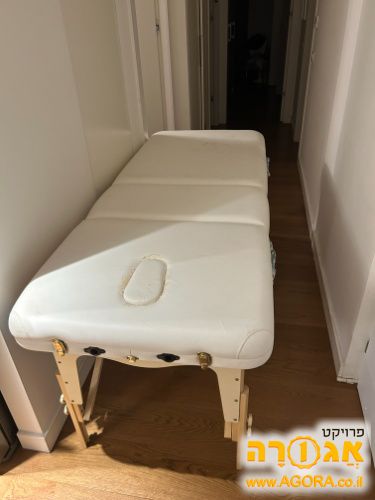 מיטת טיפולים מתקפלת