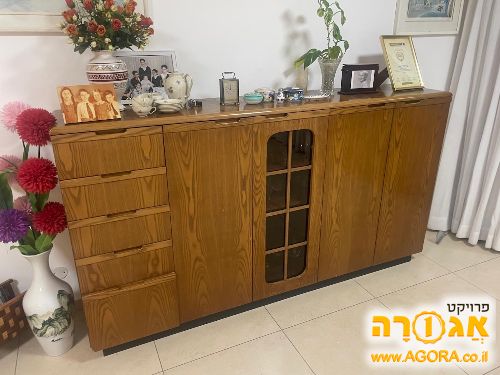 מזנון עץ יפהפה