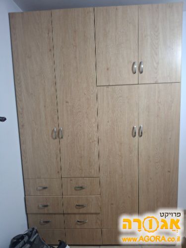 ארון בגדים