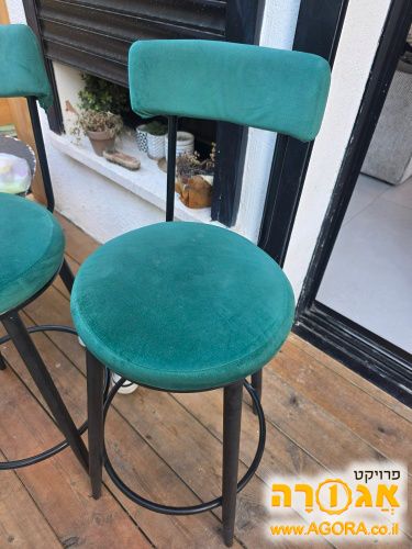כסאות בר בד