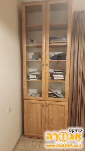 ארון ספרים