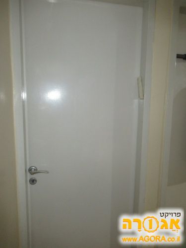 דלתות