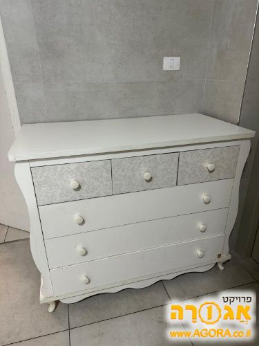שידת החתלה