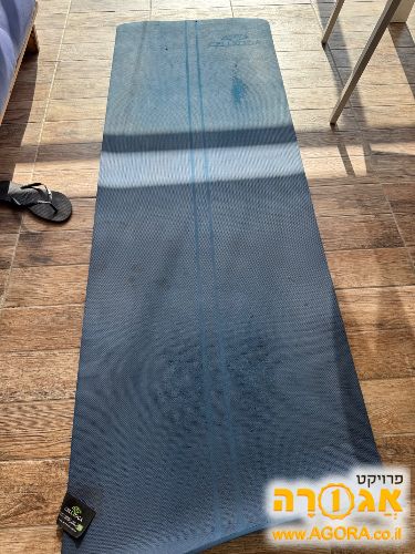 מזרון יוגה עבה במיוחד. מעט נשחק