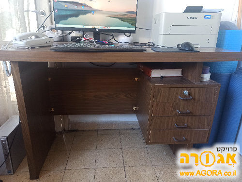 שולחן כתיבה