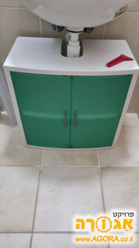 ארון למתחת לכיור