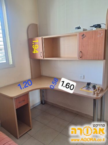 שולחן כתיבה
