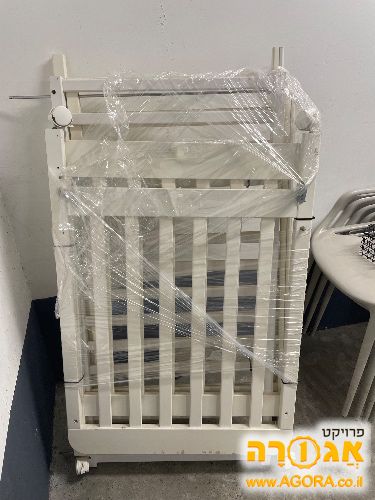 מיטת תינוק