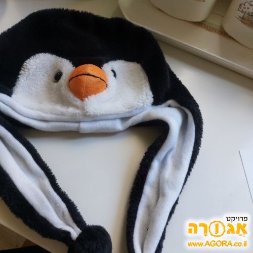 כובע עם פרצוף פינגוין