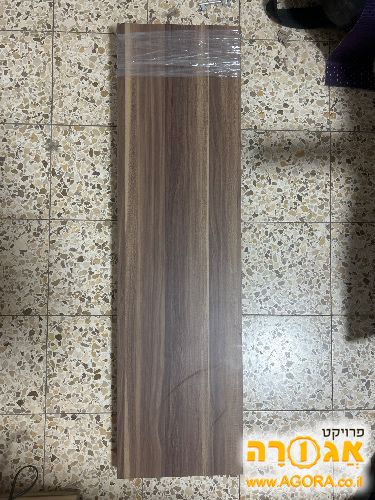 מדף תלוי
