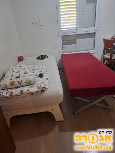 מיטת נוער נפתחת