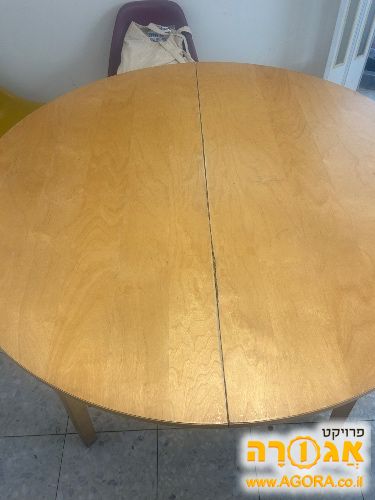 שולחן אוכל נפתח