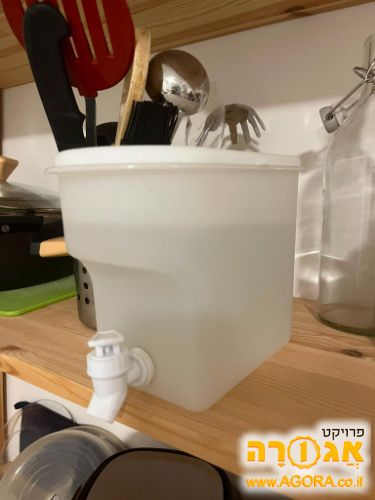 מיכל מים