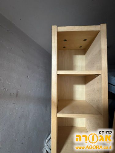 ארונית מדפים לדיסקים