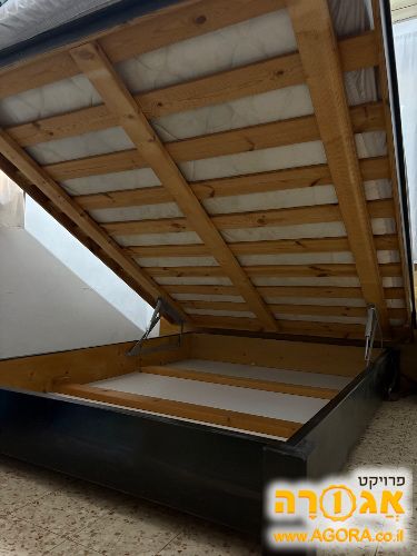 מיטה זוגית