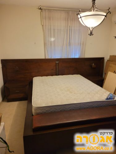 מיטה, מזרון ושידות