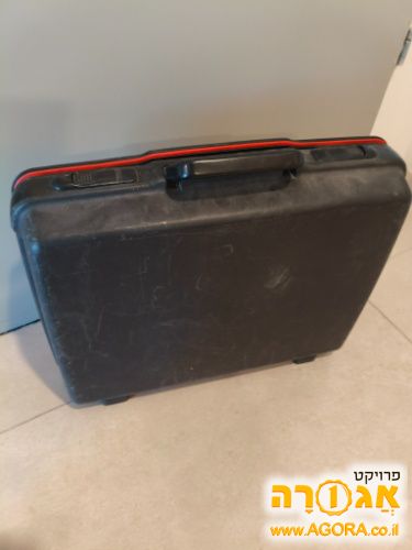 תיק קשיח למשרד