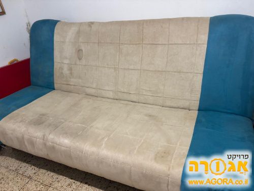 שולחן כתיבה וספה נפתחת למיטה