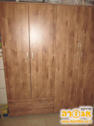 ארון בגדים