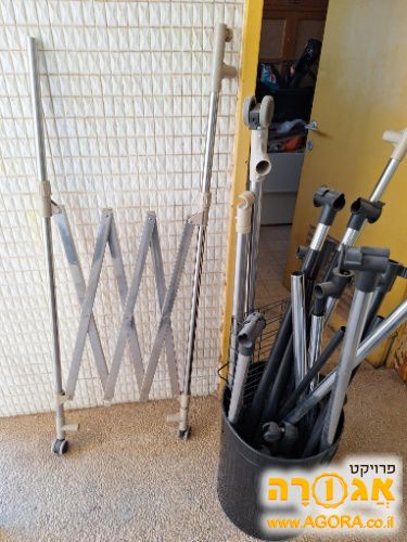 מתלה בגדים