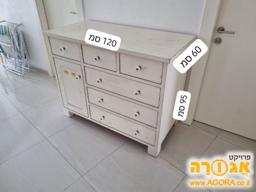 שידת החתלה מעץ מלא