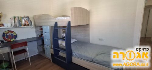 מיטת קומתיים