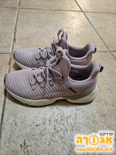 נעליים