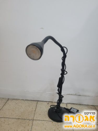 מנורת שולחן איקאה