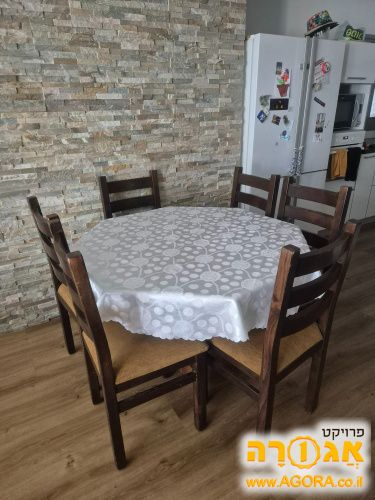 שולחן פינת אוכל