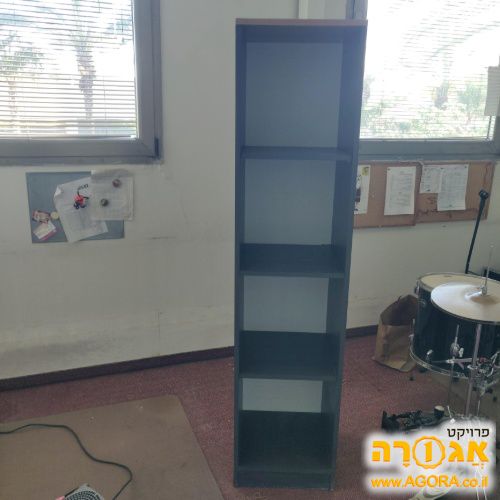 ארונות מדפים