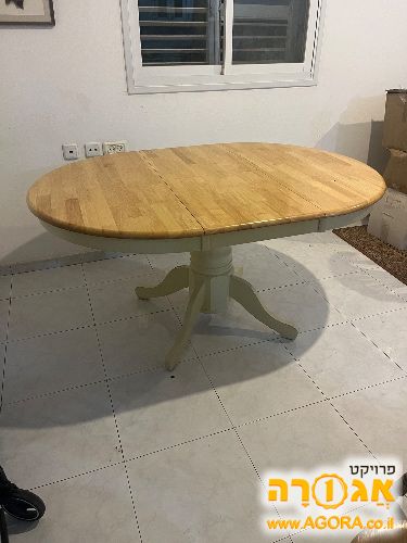 שולחן