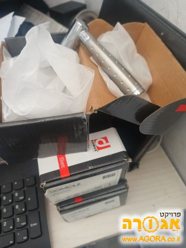 ידיות חדשות בקופסה לדלתות פנים