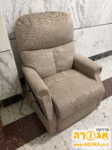 כורסה חשמלית