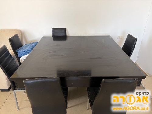 שולחן לפינת אוכל מעץ מלא עם 6 כיסאות