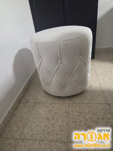 הדום לבן