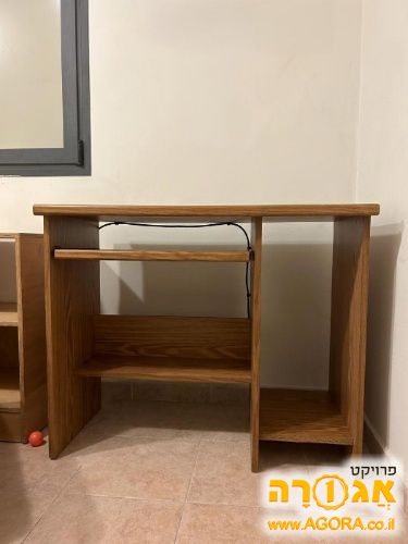 שולחן מחשב