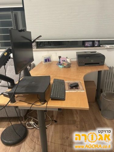 שולחן עבודה ר'